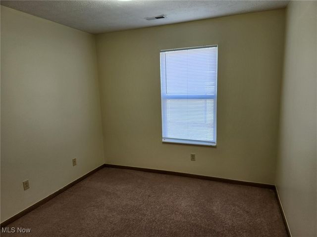 2954 Megan Circle, Youngstown, OH 44505