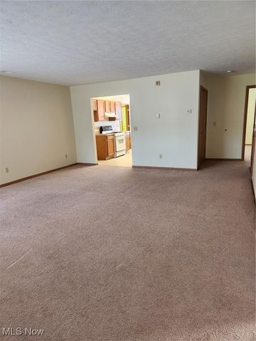 2954 Megan Circle, Youngstown, OH 44505