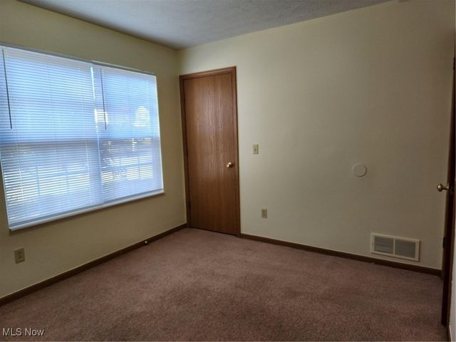 2954 Megan Circle, Youngstown, OH 44505