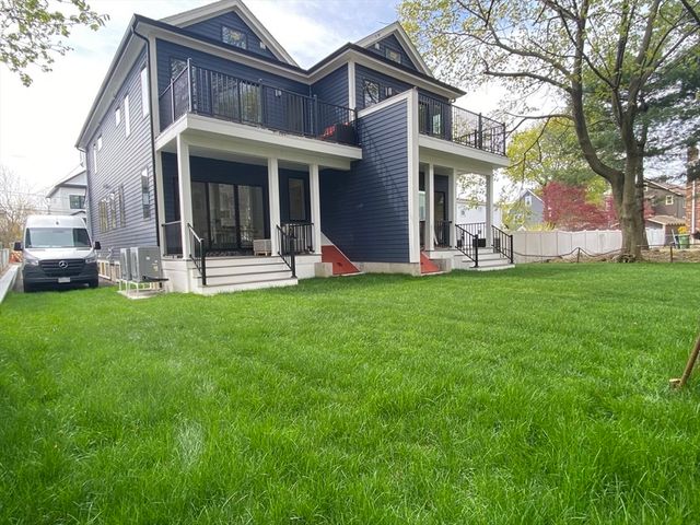 19 Keith St 1, Watertown, MA 02472