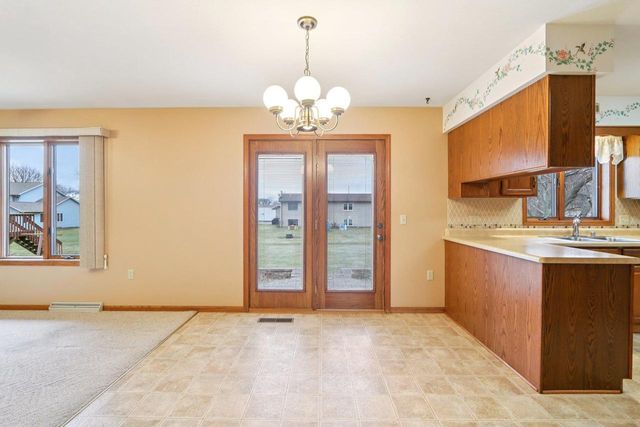 310 Kay Drive, Waunakee, WI 53597