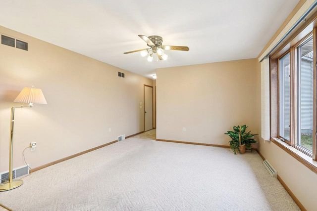 310 Kay Drive, Waunakee, WI 53597