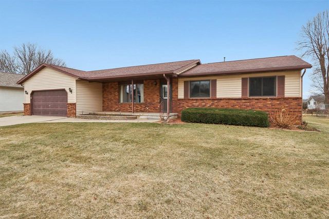 310 Kay Drive, Waunakee, WI 53597