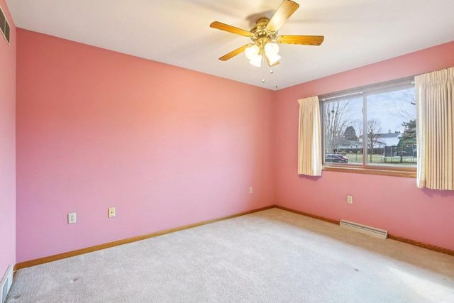 310 Kay Drive, Waunakee, WI 53597