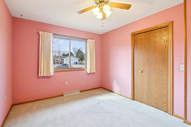 310 Kay Drive, Waunakee, WI 53597