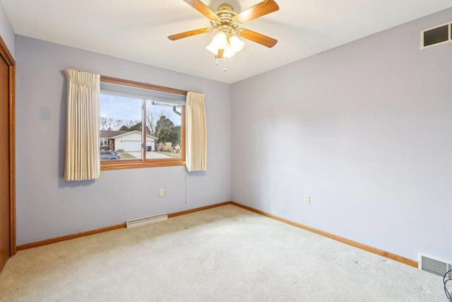 310 Kay Drive, Waunakee, WI 53597