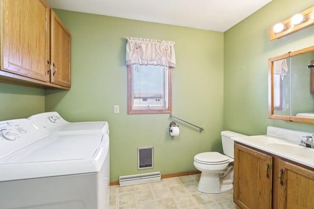 310 Kay Drive, Waunakee, WI 53597