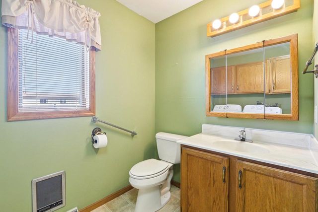 310 Kay Drive, Waunakee, WI 53597