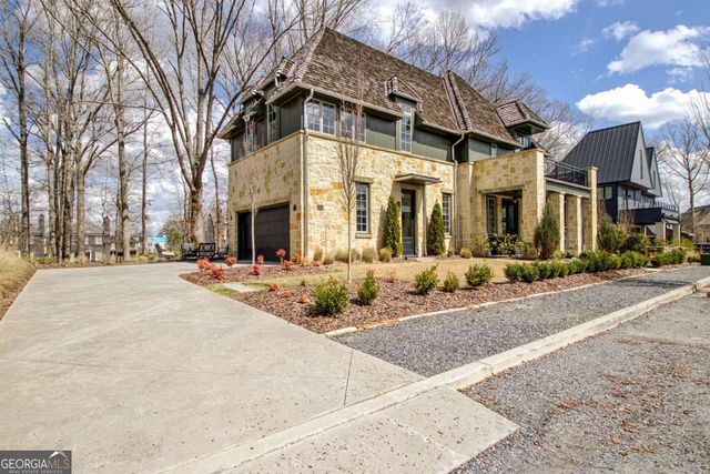 335 2nd Street, Fayetteville, GA 30214