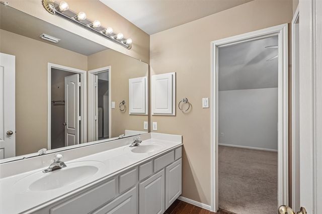 14326 Chartley Falls Drive, Houston, TX 77044