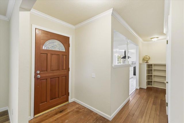 7300 Flamingo Way, Sacramento, CA 95828