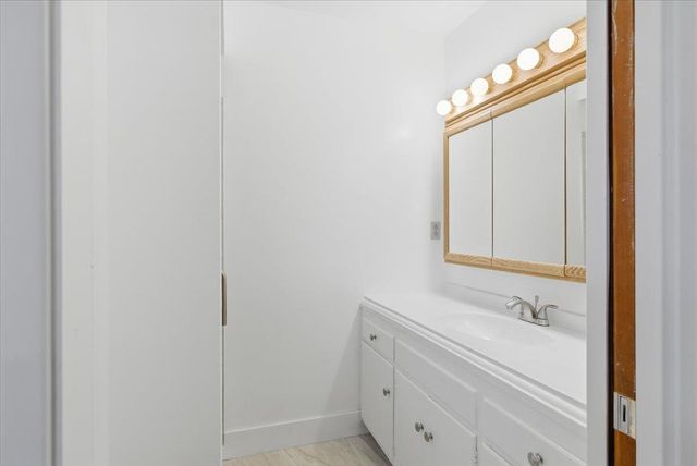 7300 Flamingo Way, Sacramento, CA 95828