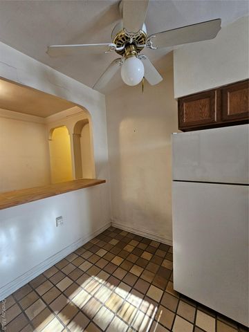 111-39 76th Road E4, Forest Hills, NY 11375