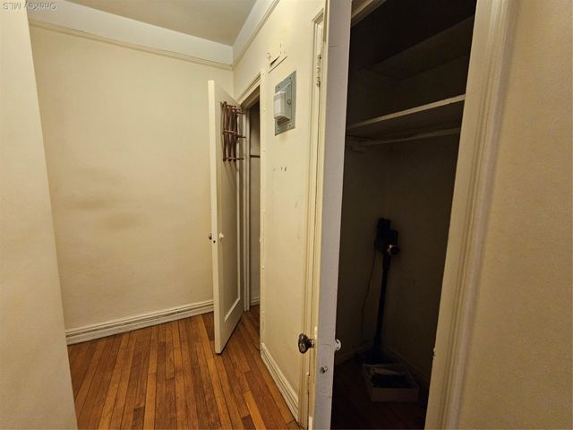 111-39 76th Road E4, Forest Hills, NY 11375