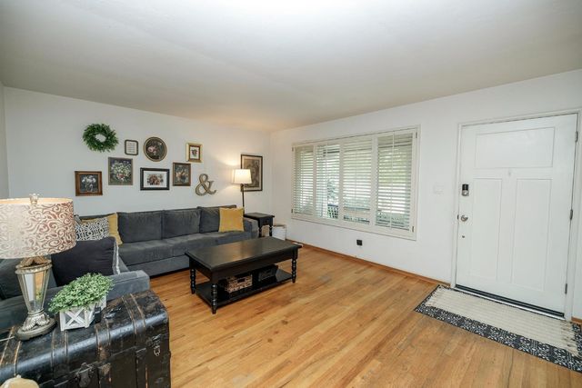 1683 E Canal Dr, Turlock, CA 95380