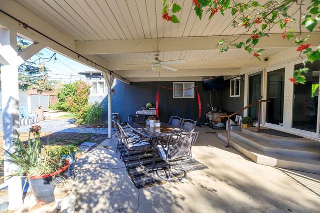 1683 E Canal Dr, Turlock, CA 95380