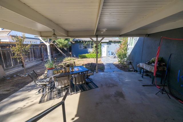 1683 E Canal Dr, Turlock, CA 95380