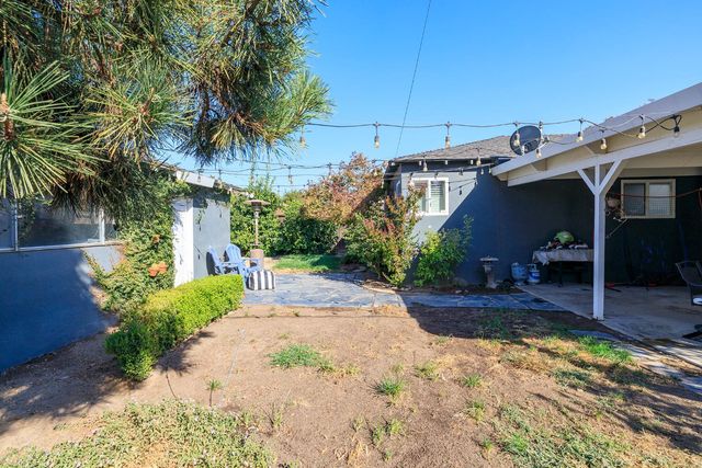 1683 E Canal Dr, Turlock, CA 95380