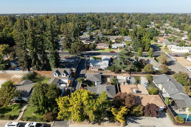 1683 E Canal Dr, Turlock, CA 95380