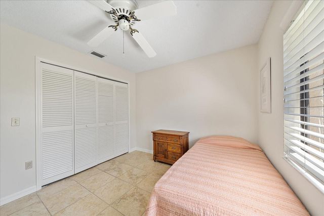 5654 GARDENS DRIVE, Sarasota, FL 34243