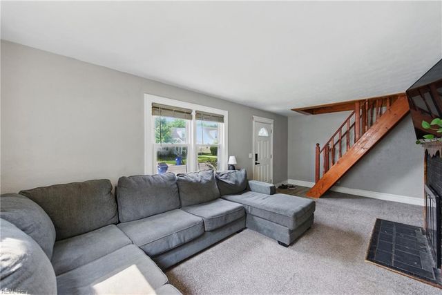 328 E Lorengo AVE, Norfolk, VA 23503