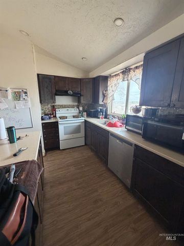 3605 N 3000 E, Twin Falls, ID 83301