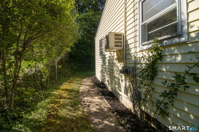 146 Downes Street, Waterbury, CT 06704