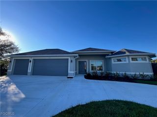 4012 Country Club BLVD, Cape Coral, FL 33904
