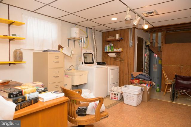 47 WEAVERTOWN LN, Douglassville, PA 19518