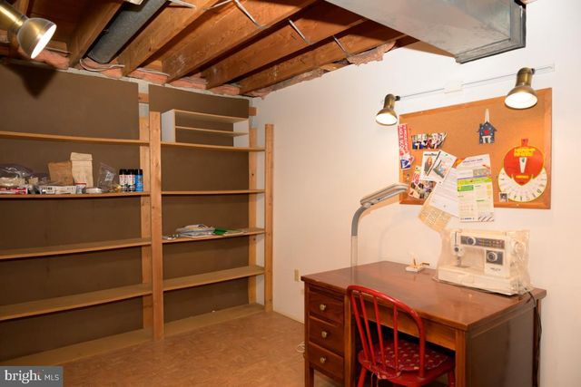 47 WEAVERTOWN LN, Douglassville, PA 19518