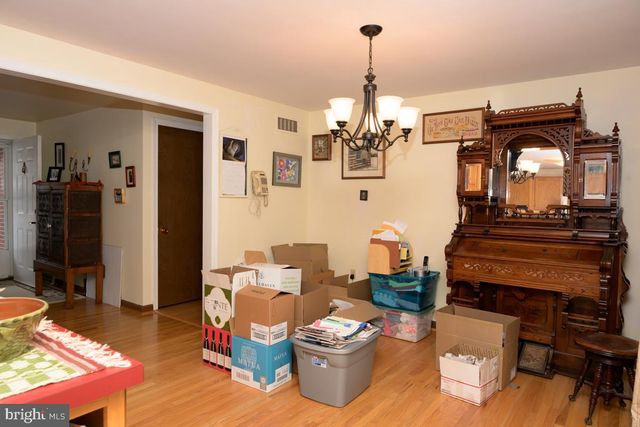 47 WEAVERTOWN LN, Douglassville, PA 19518