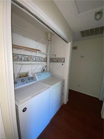 702 Brook Meadow CT, Virginia Beach, VA 23462