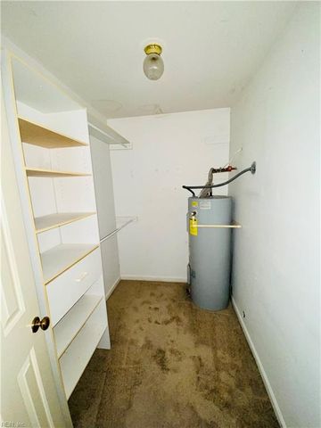 702 Brook Meadow CT, Virginia Beach, VA 23462