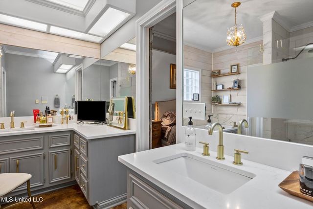 819 W Deerfield Drive, Canton, MS 39046