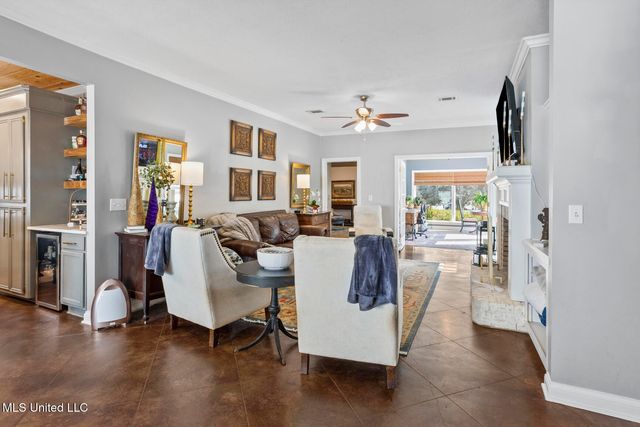 819 W Deerfield Drive, Canton, MS 39046