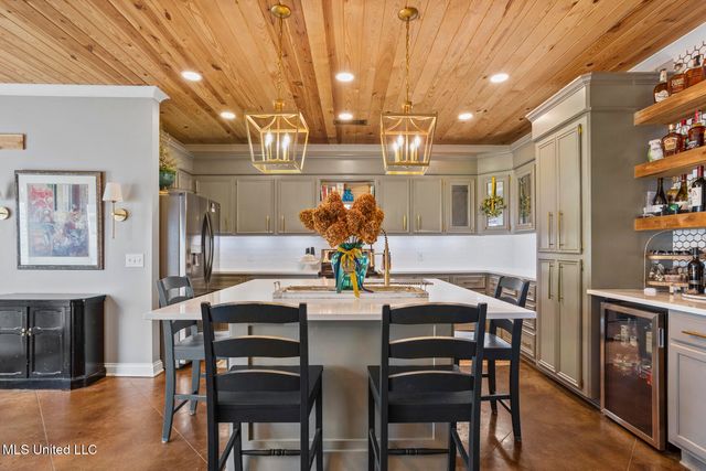 819 W Deerfield Drive, Canton, MS 39046