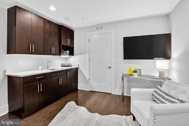 432 BARLOW PL, Bethesda, MD 20814