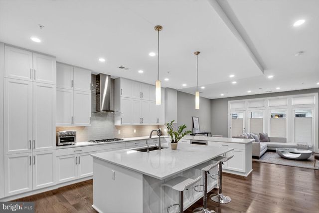 432 BARLOW PL, Bethesda, MD 20814