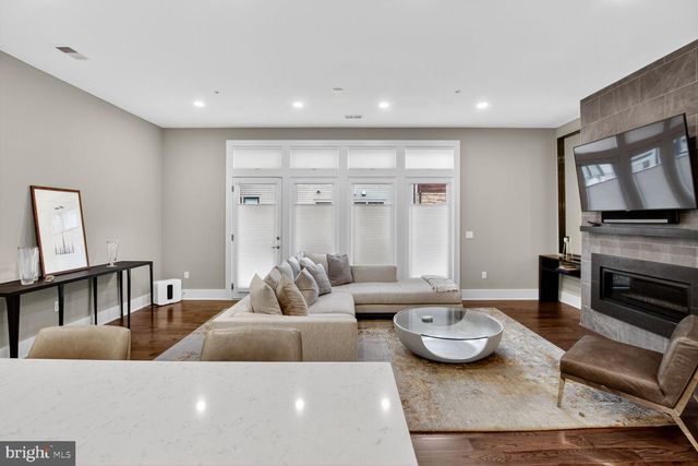 432 BARLOW PL, Bethesda, MD 20814