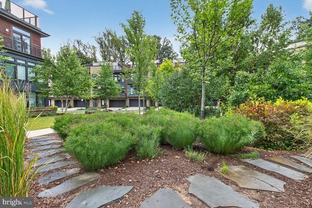 432 BARLOW PL, Bethesda, MD 20814