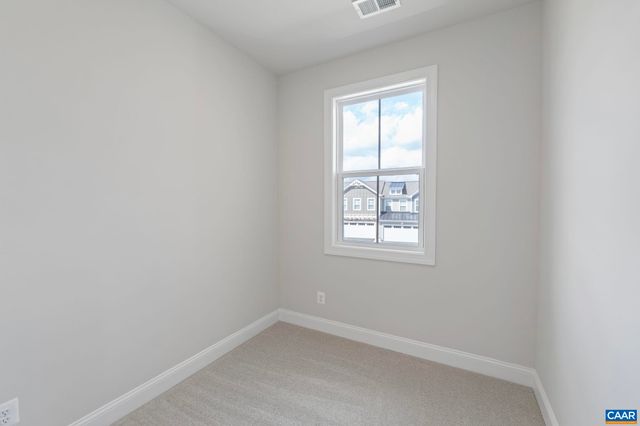 F3B-12A BAYBERRY LN, Zion Crossroads, VA 22942