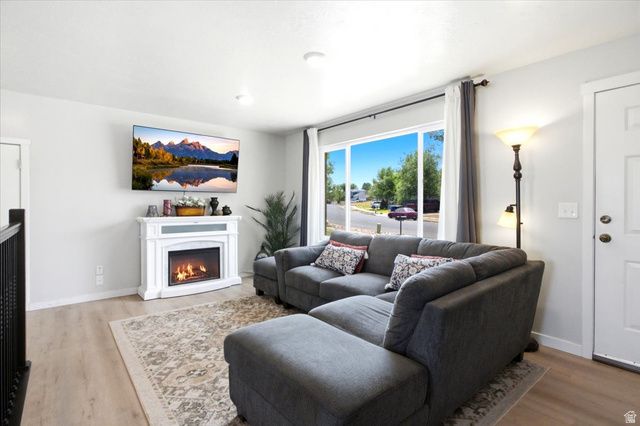 8340 W DANBURY DR, Magna, UT 84044