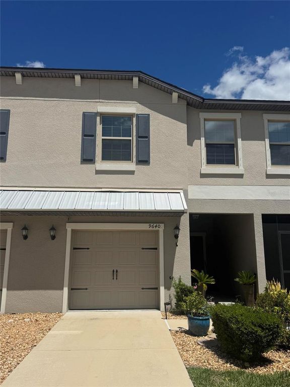 9640 PEMBROOKE PINES DRIVE, Sun City Center, FL 33573