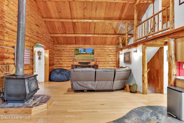 5077 W Nursery LN, Spirit Lake, ID 83869