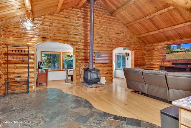 5077 W Nursery LN, Spirit Lake, ID 83869