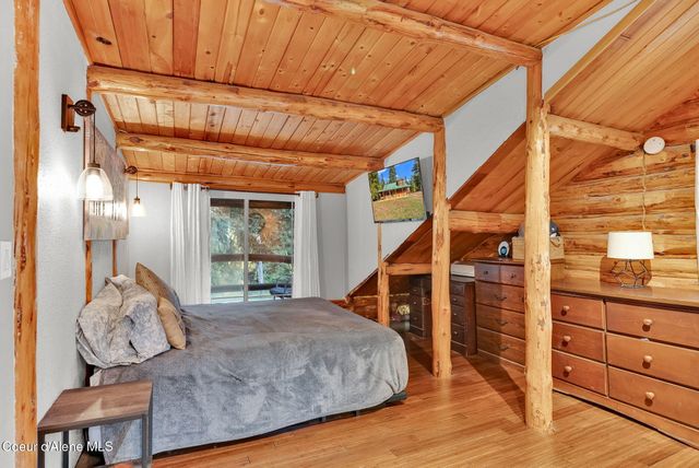 5077 W Nursery LN, Spirit Lake, ID 83869