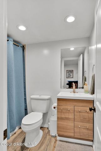 5077 W Nursery LN, Spirit Lake, ID 83869