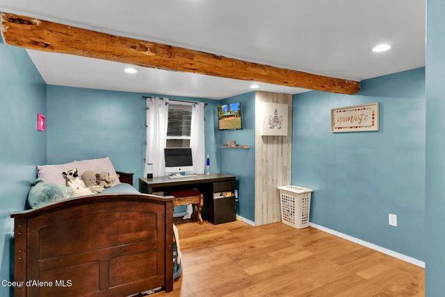 5077 W Nursery LN, Spirit Lake, ID 83869