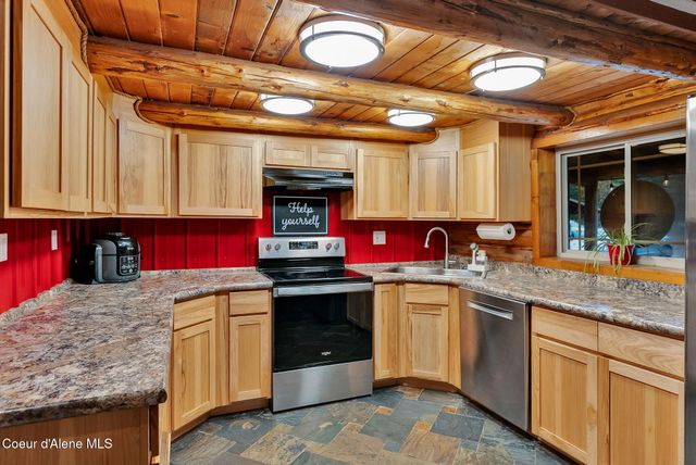 5077 W Nursery LN, Spirit Lake, ID 83869