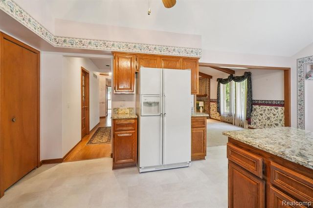 41599 Red Oak Drive, Sterling Heights, MI 48314